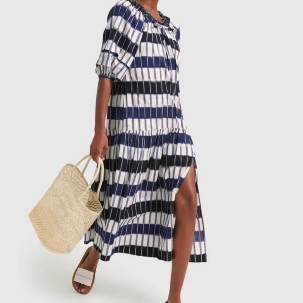 NWT APIECE APART M 💙
Chemlali Scoopneck Dress In Basket Ikat 💯Cotton, w/ Pockets